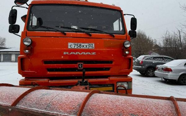 В столице Бурятии приступили к подсыпке дорог и тротуаров