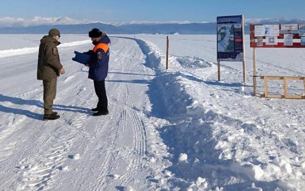 В Бурятии открыли ледовые переправы по Чивыркуйскому заливу Байкала