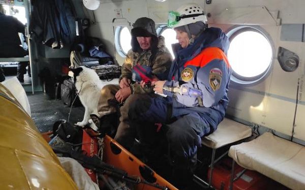В Северо-Байкальском районе авиацию МЧС России привлекли для эвакуации охотника из труднодоступной местности