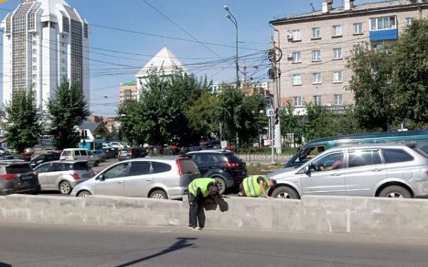 В Улан-Удэ на оживленном проспекте продолжается расширение магистрали