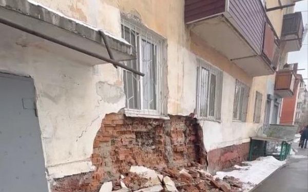 В Улан-Удэ пообещали восстановить многоквартирный дом по улице Лебедева
