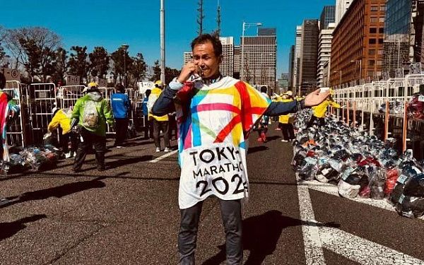 Улан-Удэнец пробежал марафонскую дистанцию в Токио