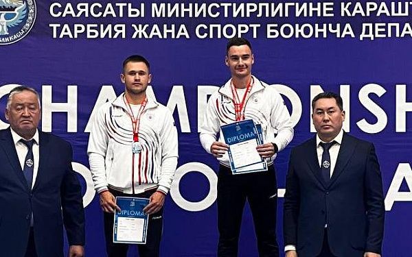 Гиревики из Бурятии стали сильнейшими на чемпионате и первенстве мира