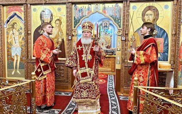 Митрополит Улан-Удэнский и Бурятский Иосиф поздравляет всех православных с Пасхой