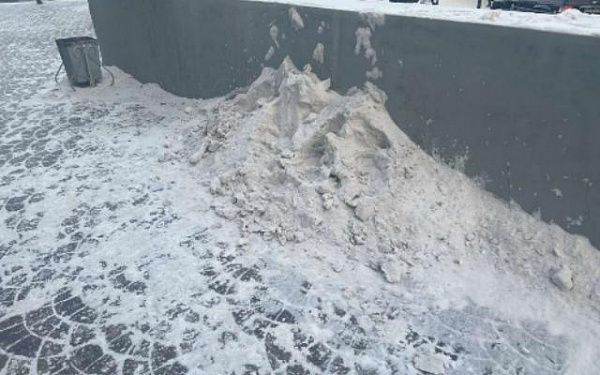 В Улан-Удэ проверяют как убирают снег торговые центры и управляющие компании