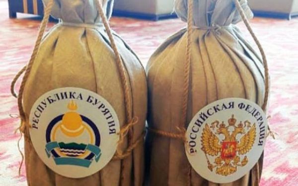 Лесники из Бурятии подарили монгольским коллегам 2 млн семян сосны обыкновенной