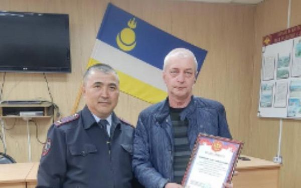 В Бурятии бывший полицейский задержал похитителей ковров