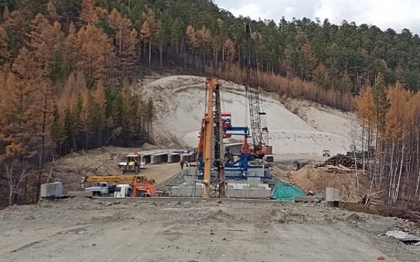 На севере Бурятии строят новый железобетонный мост 