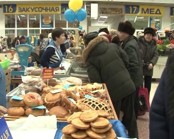 Рынок улан удэ. Центральный рынок Улан-Удэ. Рынок крестьянский Улан-Удэ. Рынок Туяа Улан-Удэ. Центральный рынок Улан-Удэ режим.