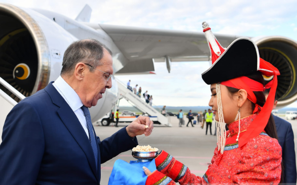 Глава МИД Сергей Лавров прибыл в Монголию 