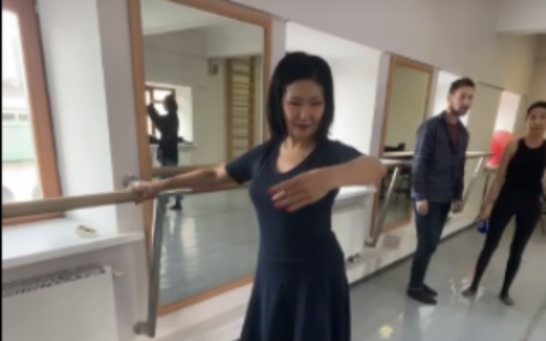 Министр культуры Бурятии рискнула и поучаствовала в мастер-классе по балету