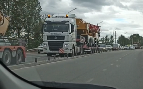 В Улан-Удэ огромная пробка образовалась из-за нерасторопности подрядчика
