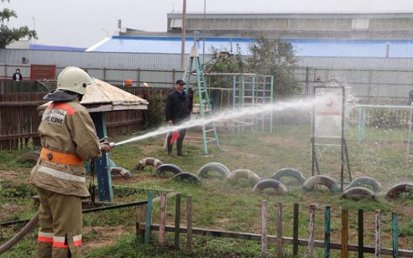 В Улан-Удэ прошли состязания добровольных пожарных команд