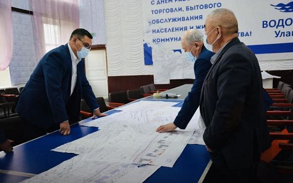 Председатель Комитета городского хозяйства Сергей Гашев представил коллективу "Водоканала" нового первого заместителя