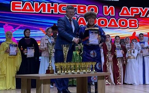 Народный фольклорный ансамбль из Улан-Удэ стал лауреатом конкурса в Чечне