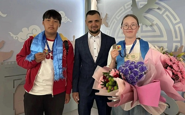 Призёры Первенства Европы по стрельбе из лука вернулись в Бурятию