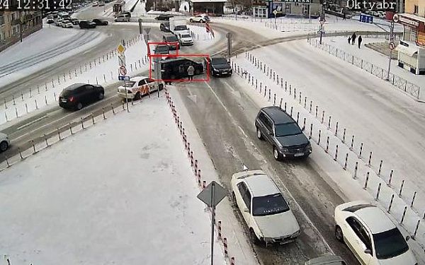 На перекрестке в Улан-Удэ произошло ДТП