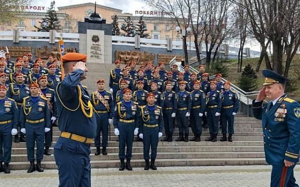 Глава Бурятии поздравил ветеранов и сотрудников спасательных служб с профессиональным праздником 