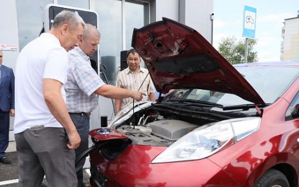 В Бурятии установили новую "быструю" зарядную станцию для электромобилей