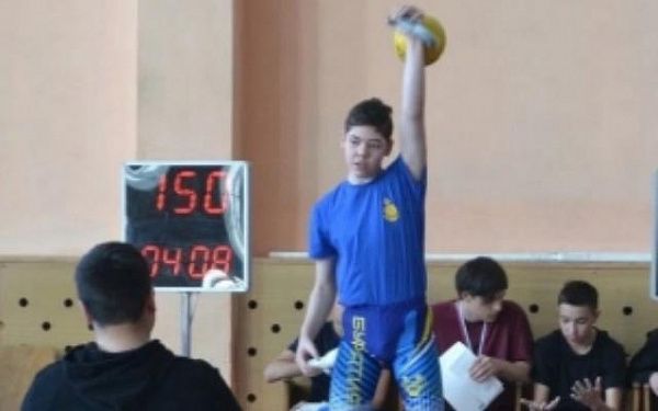 Юный житель Бурятии вошёл в сборную России по гиревому спорту