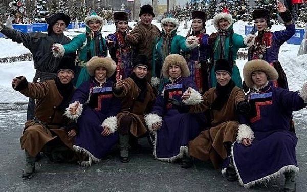 Артисты театра "Байкал" из Бурятии выступили на ВДНХ