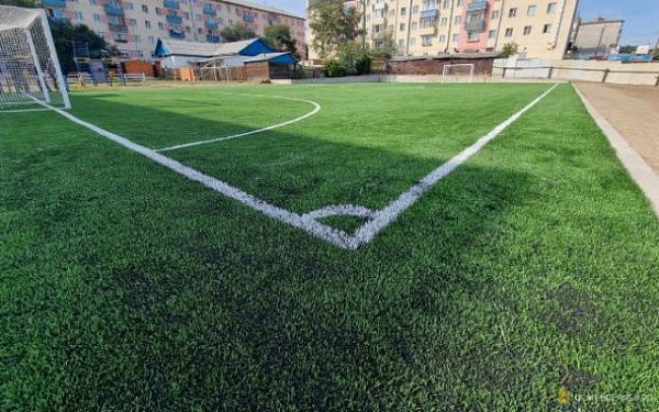 В спортивной школе №6 и в парке им. С.Н. Орешкова появились новые футбольные поля