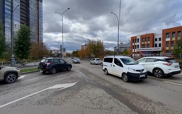 В Улан-Удэ на перекрёстке улицы Октябрьской и пр. 50-летия Октября вводится круговое движение