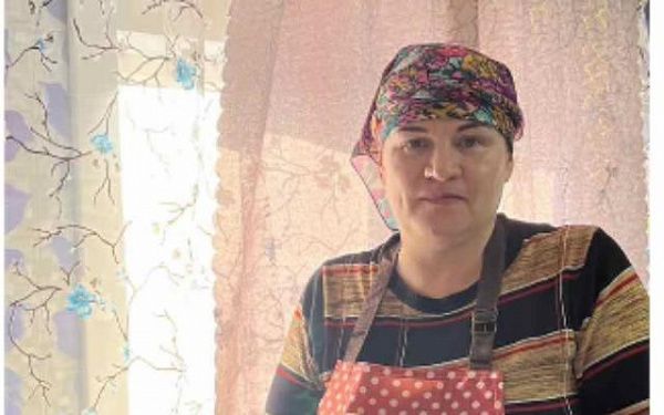 Предпринимательница из района Бурятии делает полуфабрикаты вручную