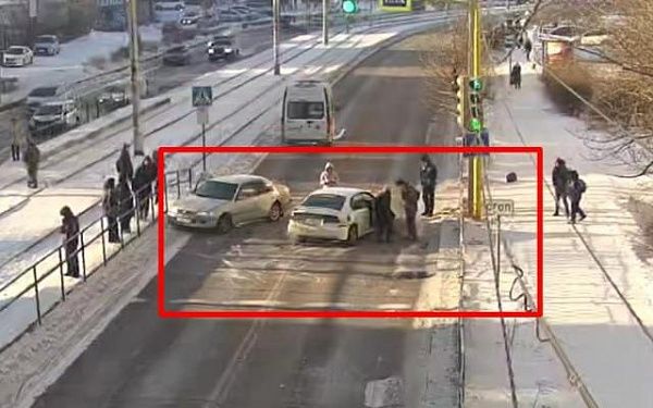 На улице Боевая в Улан-Удэ перекрыто автодвижение