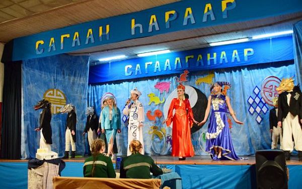 В женской колонии Бурятии состоялся концерт, посвященный Сагаалгану
