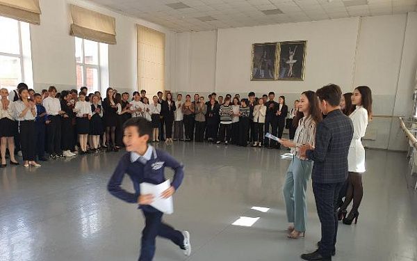 День самоуправления провели воспитанники Бурятского хореографического колледжа 