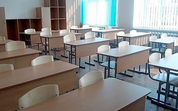В двух районах Бурятии из-за морозов школьники перешли на дистант 