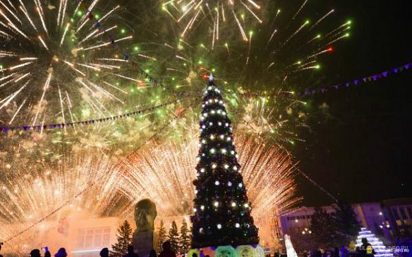 Новогодний фейерверк на Площади Советов состоится 29 декабря