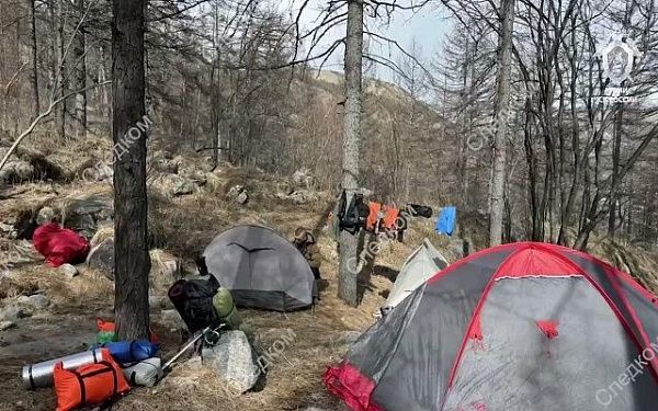 Спасатели завершили первый этап эвакуации тел туристов, погибших на Мунку-Сардыке