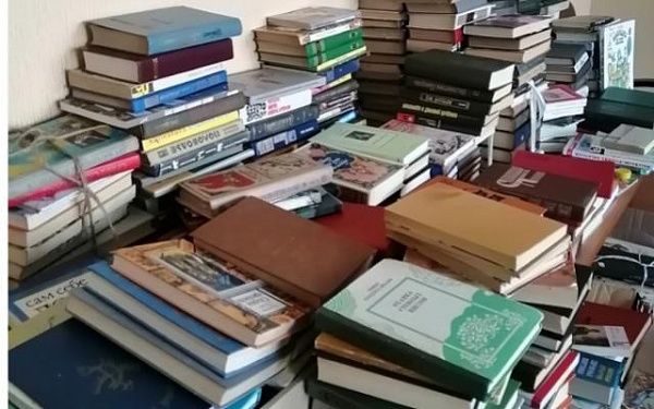 В Бурятии продолжается марафон по сбору книг