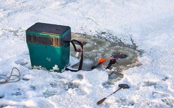 Любители зимней рыбалки посостязаются на турнире «Северная лунка - Баунт-2022»