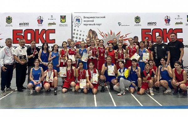 Сборная Бурятии по боксу доминирует на Чемпионате ДФО-2026