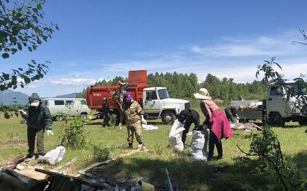 Местные жители провели экологический десант в районе Бурятии