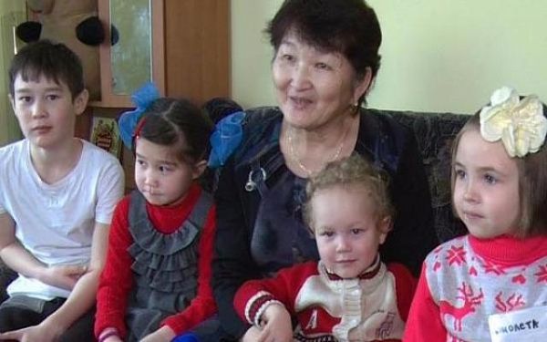 Более 370 человек прошли обучение в Школе приемных родителей в Селенгинском районе