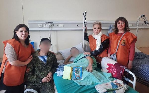 Сотрудники мэрии Улан-Удэ завершили волонтерскую смену в госпиталях Москвы