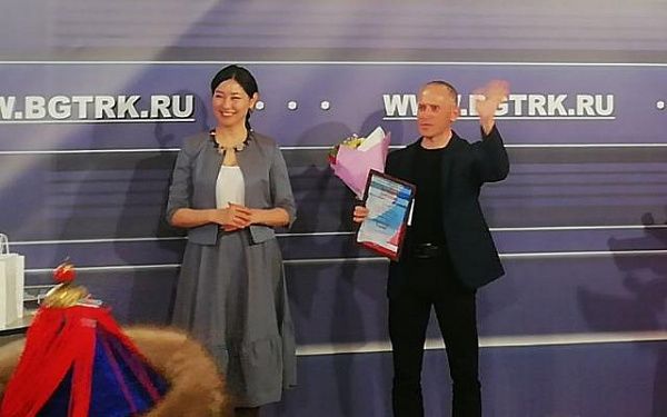 В Улан-Удэ финалисты конкурса ГТРК "Бурятия" получили свои заслуженные награды