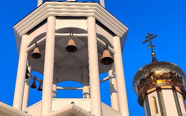 Восемь колоколов были воздвигнуты в храме в степном районе Бурятии 