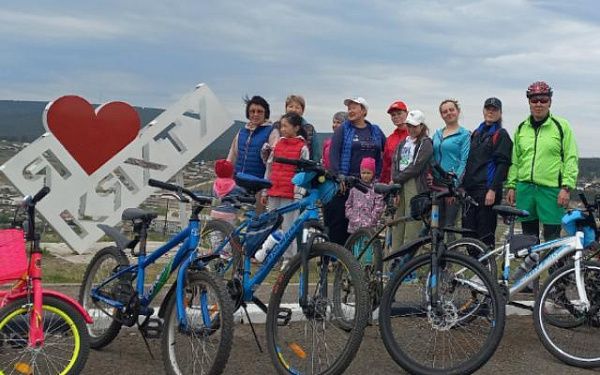 Бурятские таможенники отметили 35-летие ведомства велопробегом