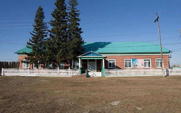 Жители села Усть- Эгита ждут ремонта Дома культуры 82 года