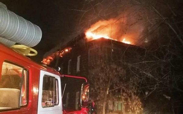 В Улан-Удэ ликвидировали пожар в жилом доме