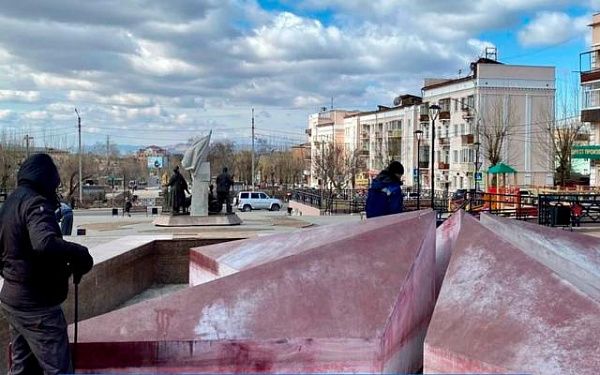 В Улан-дэ на зиму закрывают фонтаны