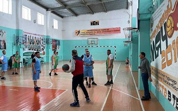 В районе Бурятия в 19 раз прошло Первенство Бурятии по баскетболу