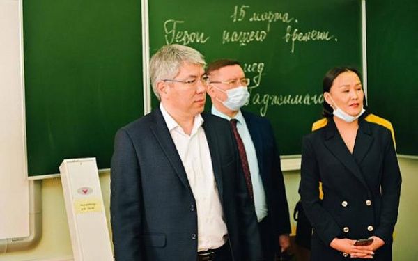 В Улан-Удэ повысят зарплату педагогов, работающих с одаренными детьми