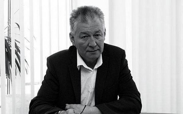 В Улан-Удэ скоропостижно скончался известный журналист и актёр 
