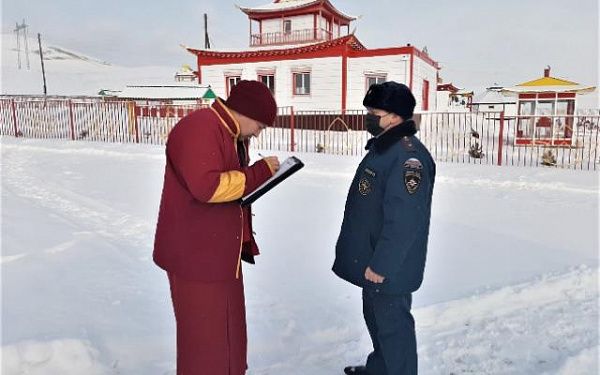 Ритуальные костры «Дугжууба» для проведения буддистских обрядов духовного очищения зажгутся сегодня на 47 открытых площадках в Улан-Удэ и районах Бурятии